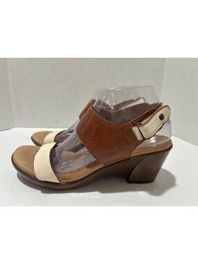 Aetrex Peyton Leather Open Toe Platform brown heels Sandals size 9.-9.5